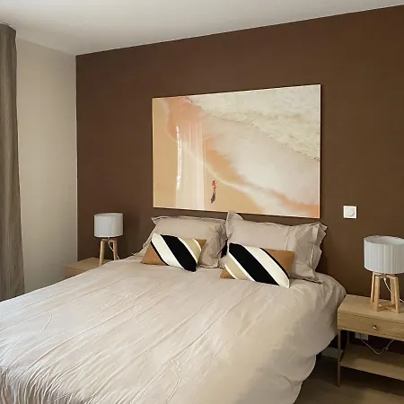 Appart hôtel Résidence Services Seniors Les Boréales *
