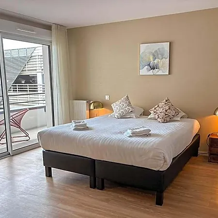 Résidence Services Seniors Les Boréales Aparthotel 4*