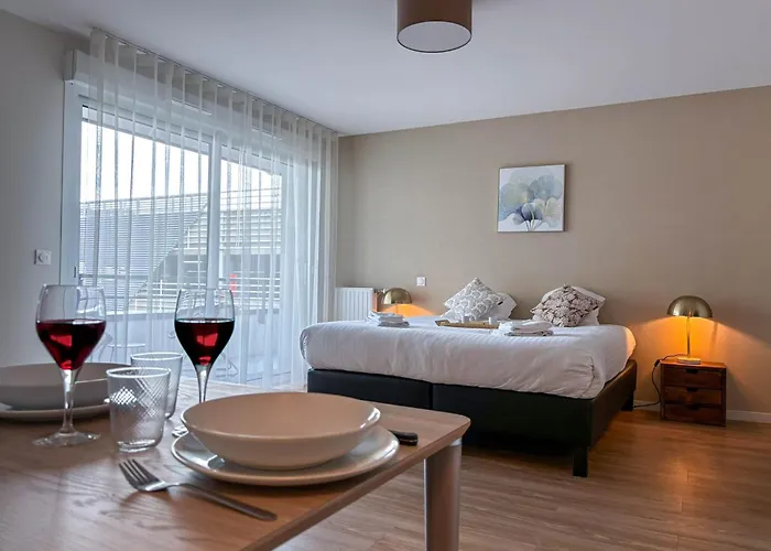 Les Boreales - & Restaurant Руан