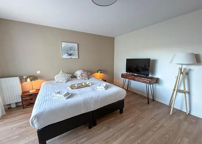 Les Boreales - & Restaurant Апарт-отель Руан